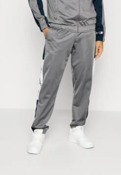 Champion NEW YORK YANKEES TRACKSUIT - Trainingsanzug - Grey/dark Blue -Pier One Store 09afb83d5b1b44319270892c4127e021