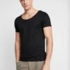 Pier One T-Shirt Basic - Black 1 Pier One T-Shirt Basic - Black -Pier One Store 0eea31b343574c22805801c49a596fe2