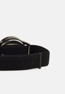 Pier One Digitaluhr - Black -Pier One Store 24dea72bb95a4cfc95daabd334d11f5a