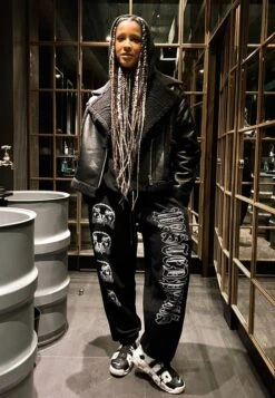 YOURTURN UNISEX - Sweatshirt - Brown -Pier One Store 27dd5b1492ae4433b6b26f82708bd4b7