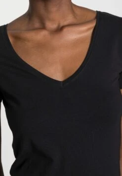 Anna Field 2 PACK - T-Shirt Basic - Black -Pier One Store 3323c24a61a44f249dccca07ebbd58a4