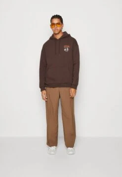 YOURTURN UNISEX - Sweatshirt - Brown -Pier One Store 3ee5e0186ef8484e88cb1984c2fa839d