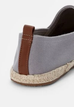 Pier One RENA ESPADRILLE UNISEX - Espadrille - Light Grey -Pier One Store 42d2421a7d9a4236aff6d97b980fd1f5