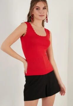 LELA SQUARE NECK LACE DETAILED ATHLETE - Top - Red -Pier One Store 5484246dc0fd4b359b18e9b77454e22c 1