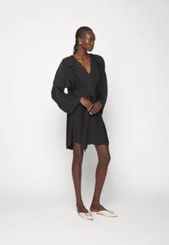 By Malene Birger AVANNA - Freizeitkleid - Black 10 By Malene Birger AVANNA - Freizeitkleid - Black -Pier One Store 8247bef2714545cbbfc1b25569444fd5