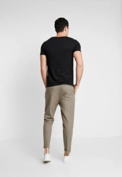 Pier One T-Shirt Basic - Black -Pier One Store 83b916fdf5444d9ba8380d809f888082