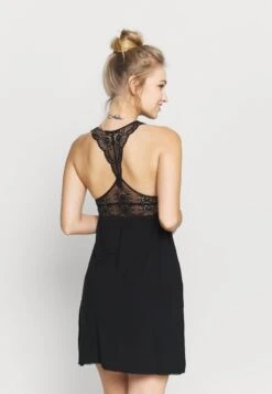 Anna Field ANNA VISCOSE DRESS - Nachthemd - Black -Pier One Store 898b079ecbb9451081364c0f02951668