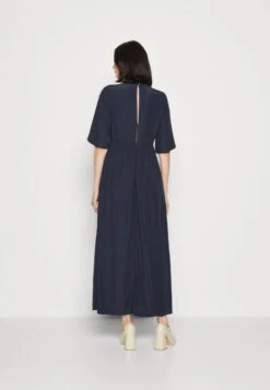 Marc O'Polo DRESS FEMININE SHAPE V NECK WING SLEEVES - Maxikleid - Deep Blue Sea 10 Marc O'Polo DRESS FEMININE SHAPE V NECK WING SLEEVES - Maxikleid - Deep Blue Sea -Pier One Store 8e9a28195ad444f587d24dcfb8f51d8b