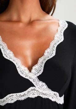 Anna Field HEIDI LONG SLEEVES VISCOSE NIGHTDRESS - Nachthemd - Black -Pier One Store 9cbb26f39b384778a8a395532fe9436b