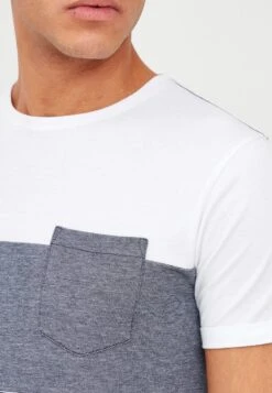 Indicode Jeans IDMORLER - T-Shirt Print - Off-white -Pier One Store a476129a8a524809a5c32a5e48848323