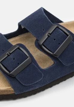 Pier One LEATHER UNISEX - Hausschuh - Dark Blue 13 Pier One LEATHER UNISEX - Hausschuh - Dark Blue -Pier One Store a5a88158e25a4eb4b3e59dc262861c25