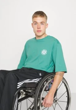 YOURTURN UNISEX - T-Shirt Print - Green 11 YOURTURN UNISEX - T-Shirt Print - Green -Pier One Store c4ee4c172e4a46e4ad5113d156b0c0d5