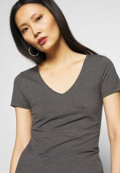 Anna Field 3 PACK - T-Shirt Basic - Black, White 12 Anna Field 3 PACK - T-Shirt Basic - Black, White -Pier One Store c7a6b2b345ee483ca979cbe4d3dc88bc