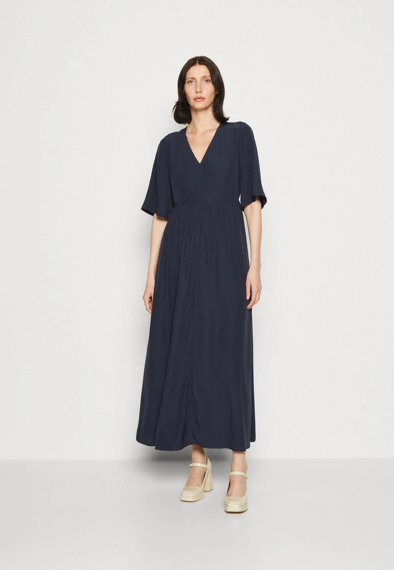 Marc O'Polo DRESS FEMININE SHAPE V NECK WING SLEEVES - Maxikleid - Deep Blue Sea 3 Marc O'Polo DRESS FEMININE SHAPE V NECK WING SLEEVES - Maxikleid - Deep Blue Sea