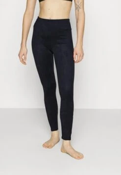 Spanx SEAMLESS ECOCARE - Leggings - Strümpfe - Very Black -Pier One Store f40d79b585af466db27d59e122f1dd88