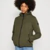 Pier One Regenjacke / Wasserabweisende Jacke - Olive 2 Pier One Regenjacke / Wasserabweisende Jacke - Olive -Pier One Store fe480f914e9c4189ab8273cc70688356